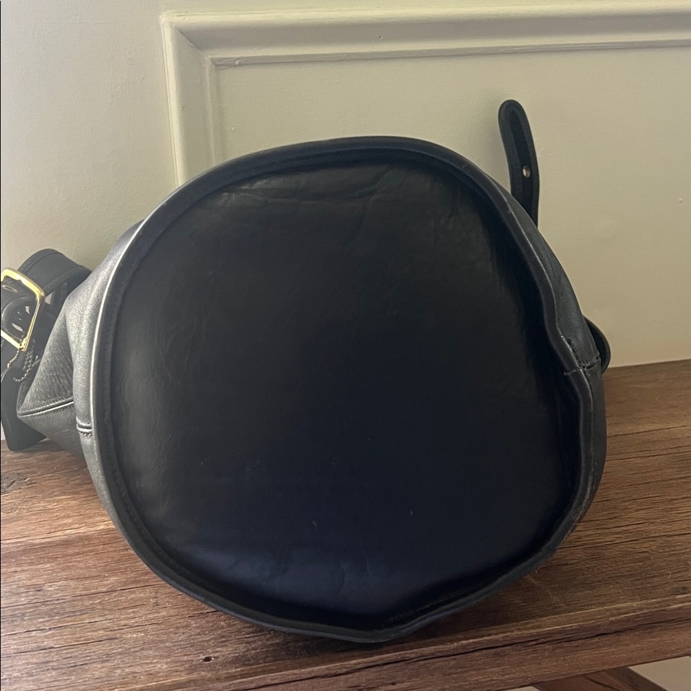 Coach Black Leather Hobo Bag with Gold Hardware - Picture 3 of 7